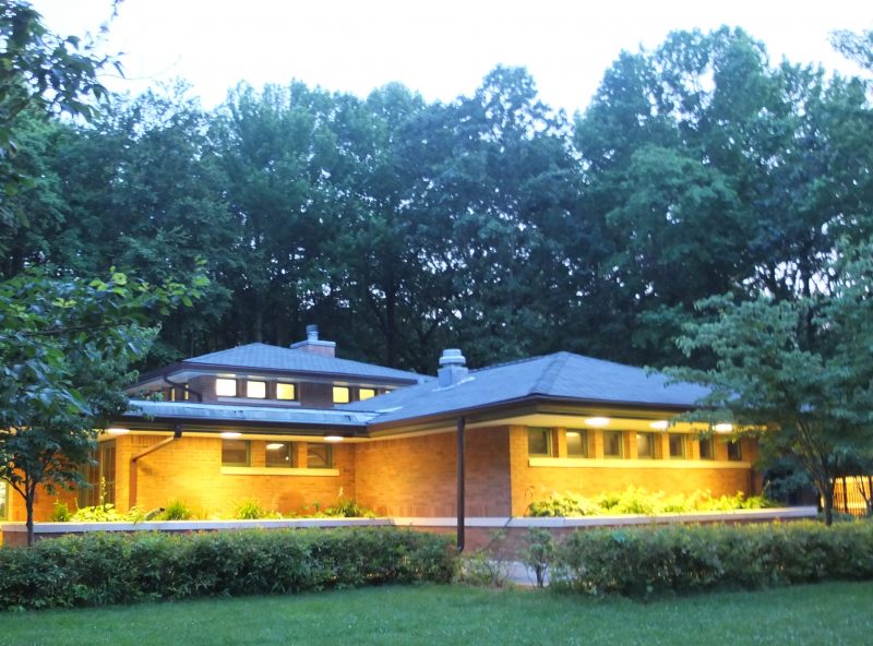 evening view of the Greenbelt Nature Center on Staten Island